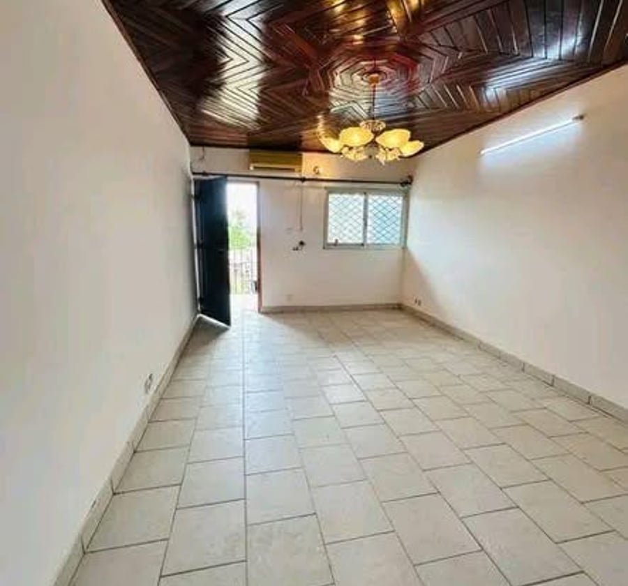 Appartement moderne haut standing à louer à Logbessou