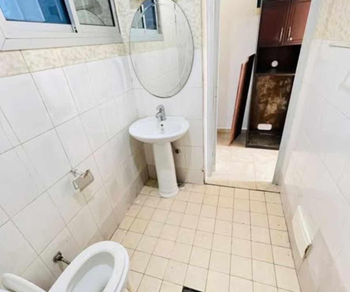 Chambre moderne à louer à Logbessou