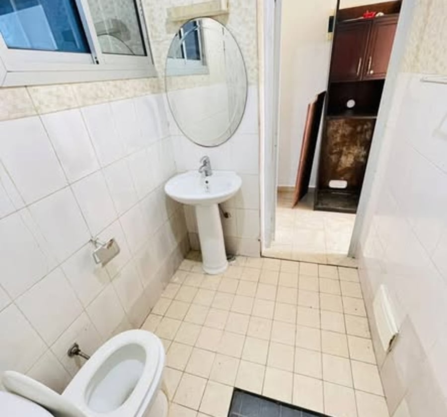 Chambre moderne à louer à Logbessou