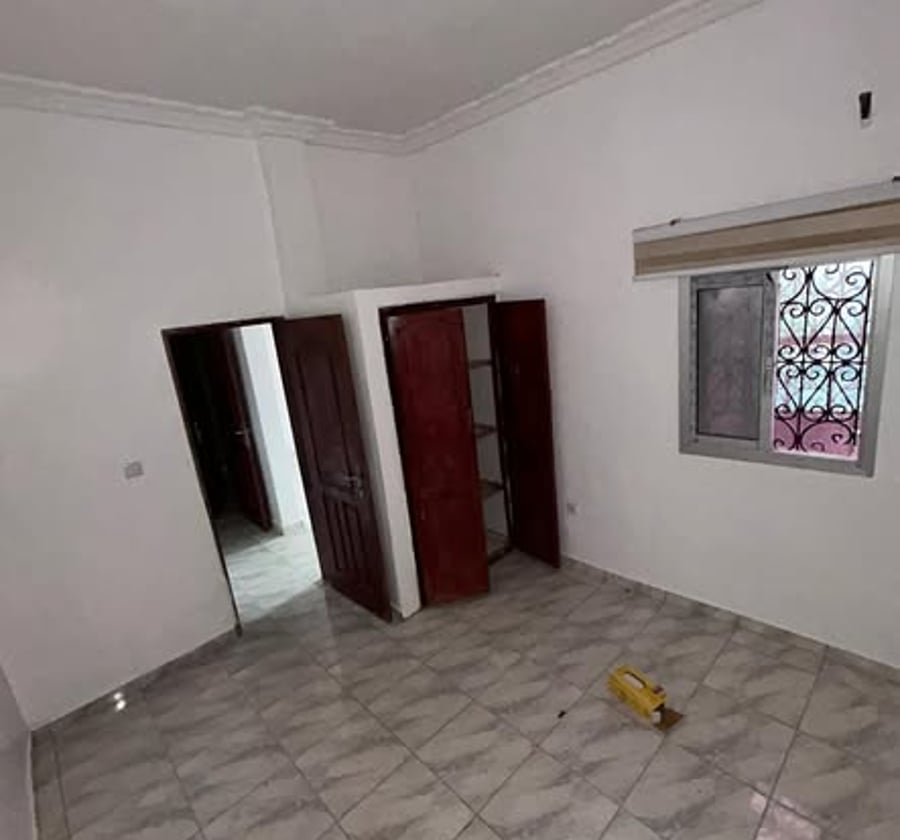 Studio moderne à louer – Makèpè Marie Lumière