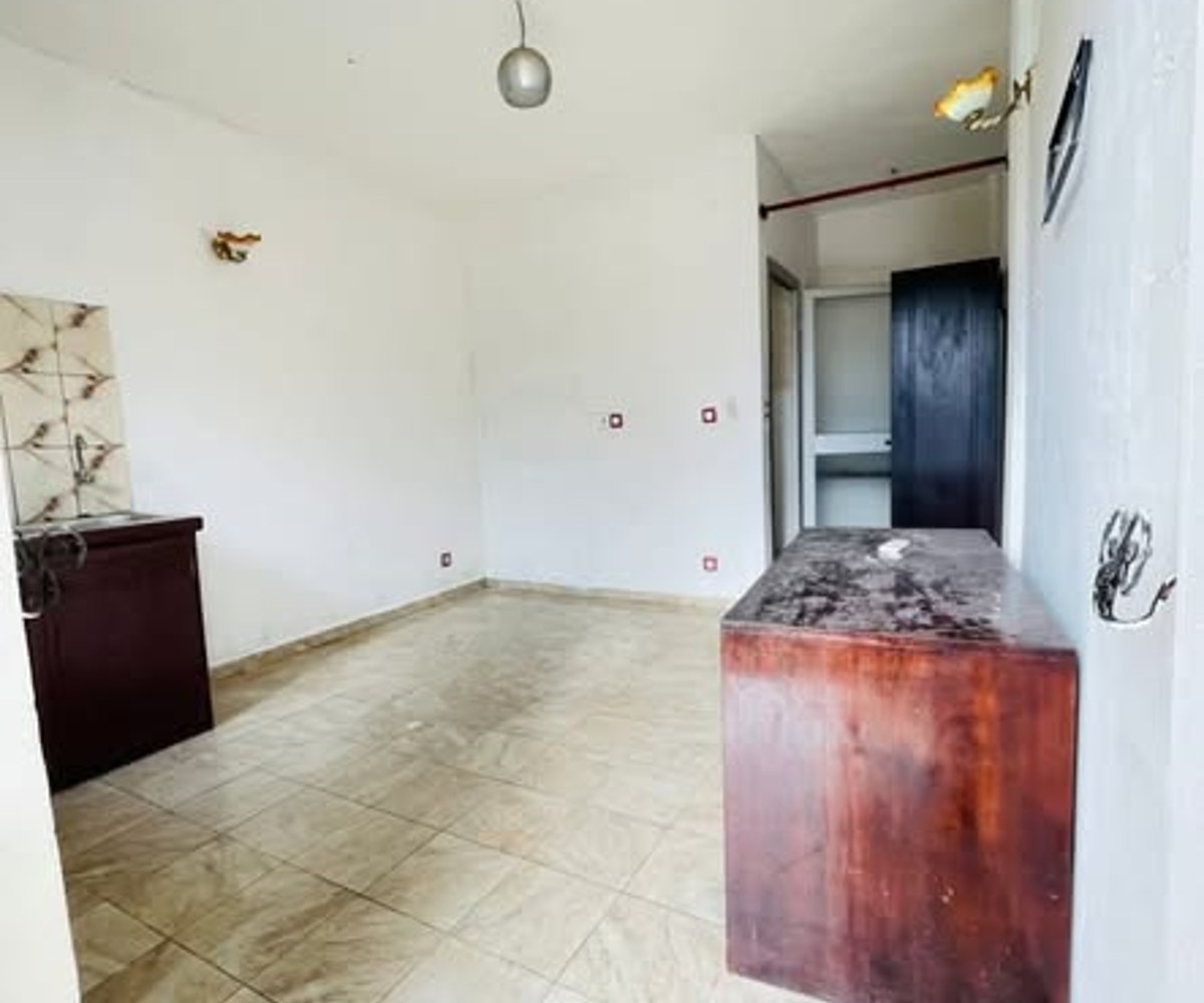 Chambre moderne à louer à Logbessou
