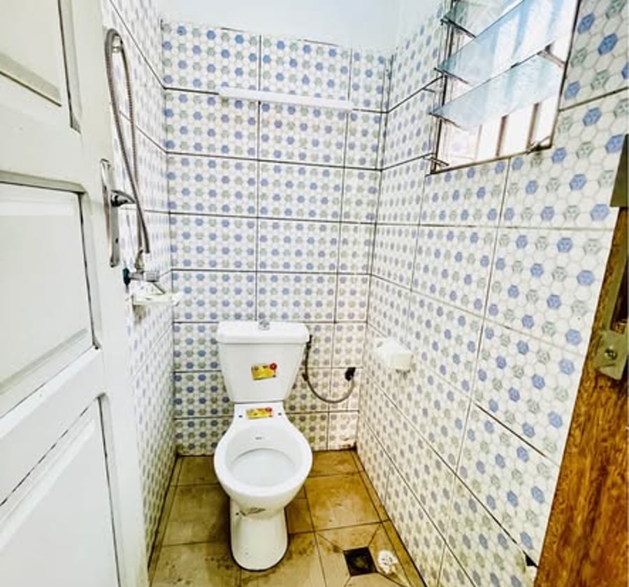 Chambre moderne à Biyem-Assi