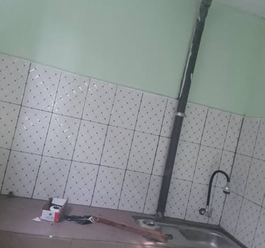 Studio moderne à louer à Barrière, Yaoundé - 55 000 XAF/mois