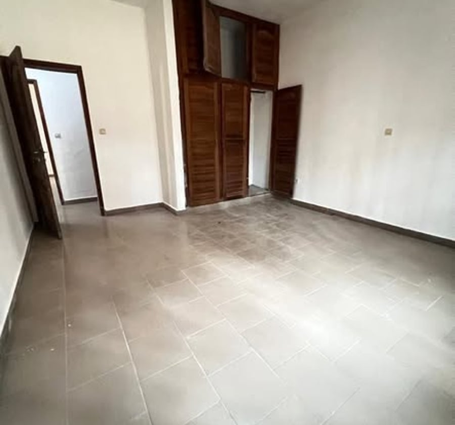 Appartement moderne 3 chambres à louer à Logpom
