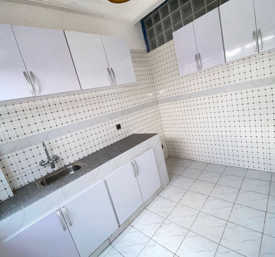Superbe appartement moderne à louer à Efoulan