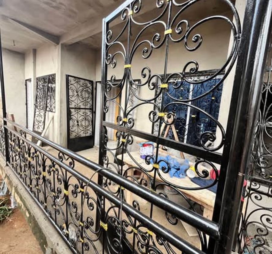 2 Studios Modernes à Biyem Assi - 80 000 FCFA