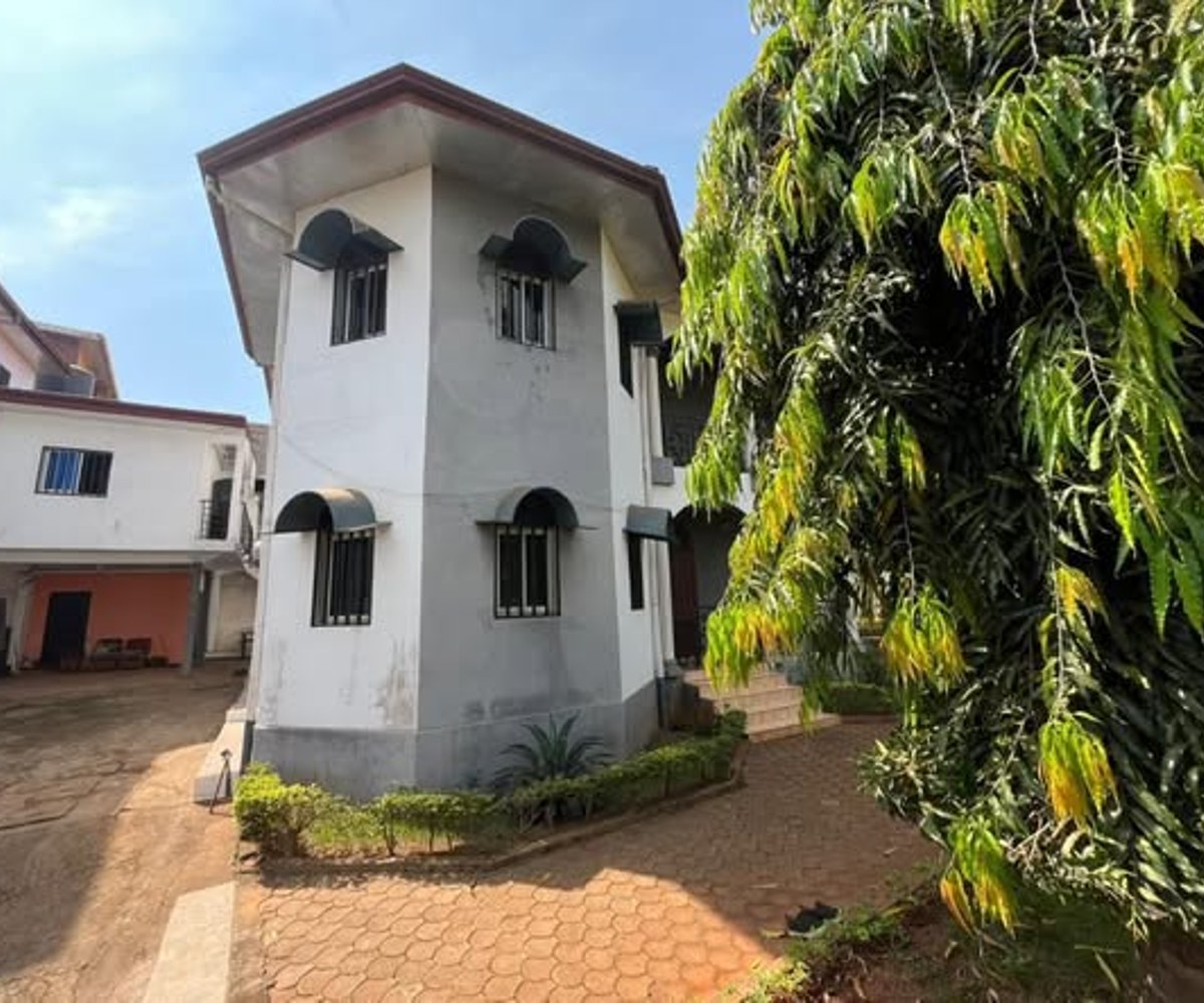 Duplex à vendre à TKC - 5 chambres, 600 m²