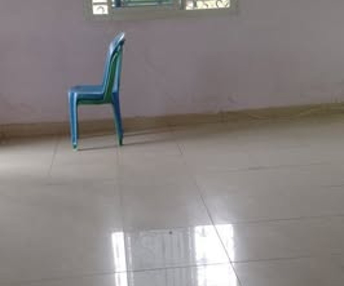 Grand appartement à louer à Yassa avec prépayé, forage et parking