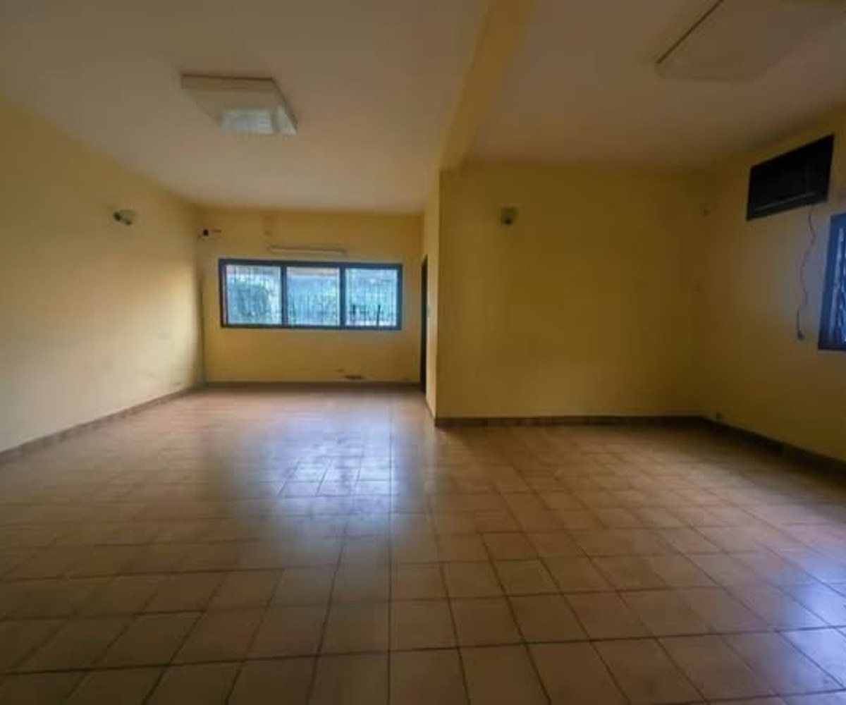 Duplex à louer à Yaoundé Titi Garage