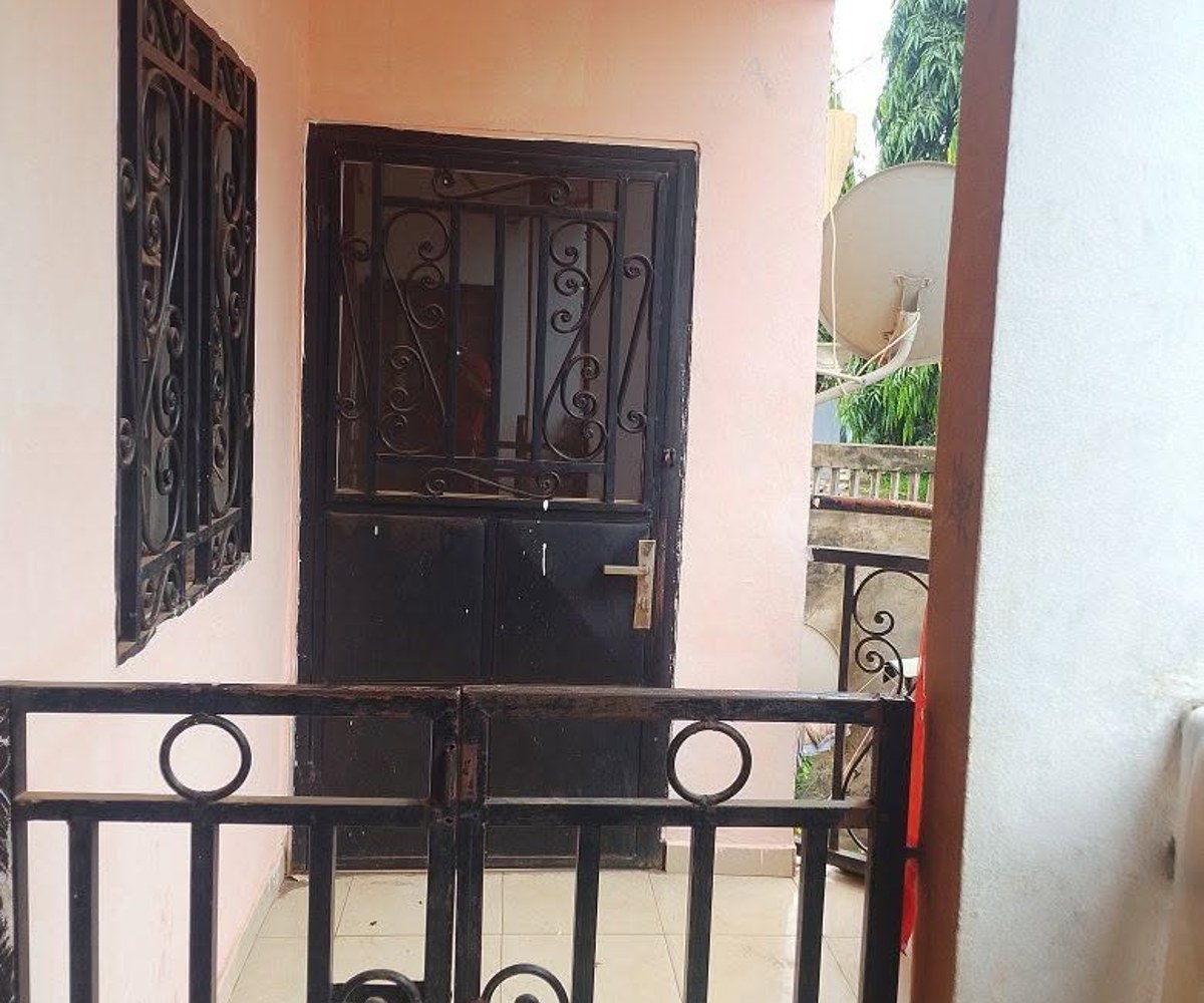 Grand appartement moderne - 2 chambres - Nkomo