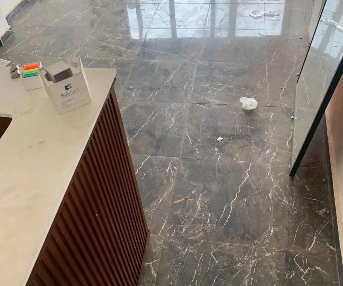 Boutique à louer à Omnisport - Yaoundé