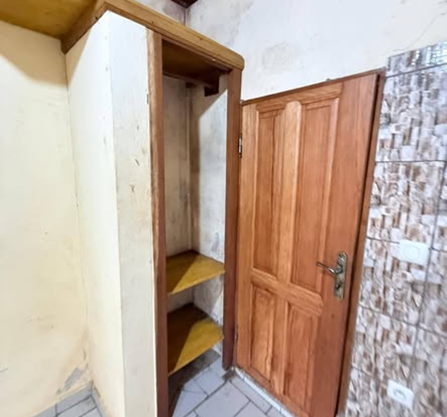 Chambre moderne à louer - Nkolfoulou, Yaoundé