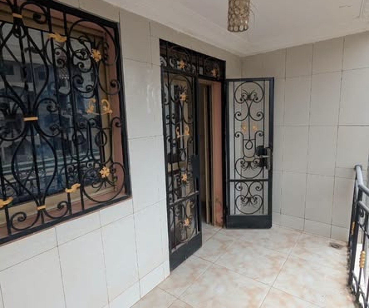 Appartement à louer - Tsinga Village, Yaoundé - 3 chambres