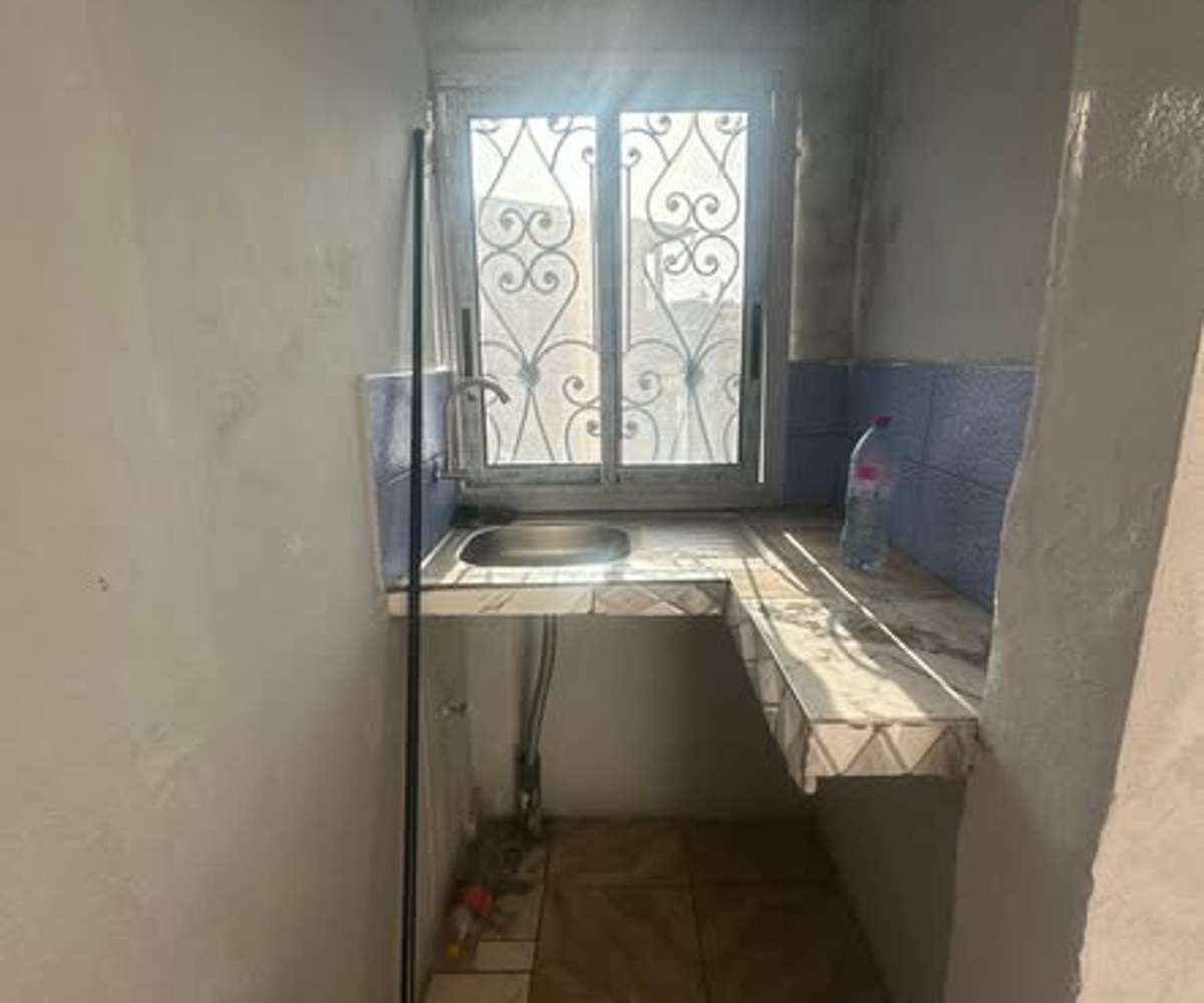 Chambre moderne 3 pièces à PK17 Douala