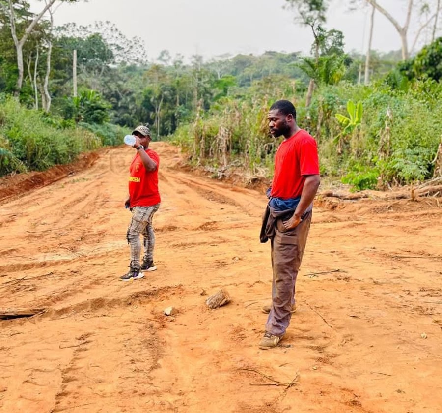 Terrain titré 1000 m² à vendre – Makepe Maturité, Douala