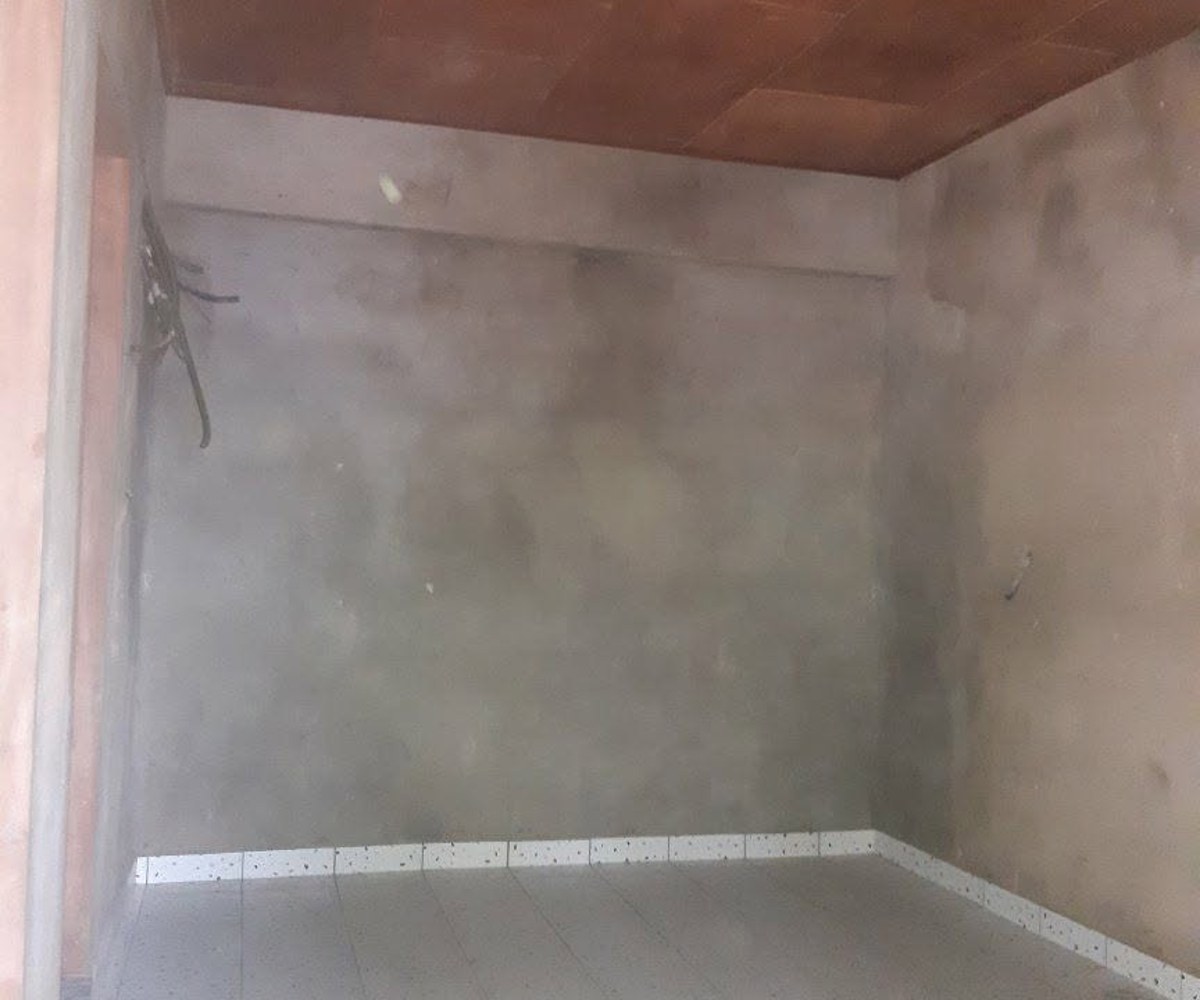 Chambre moderne dans la barrière à Ndogpassi II