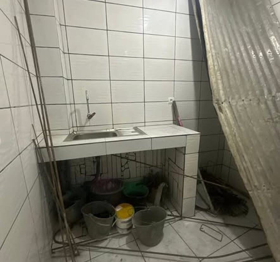 Studio moderne à PK12 (Ngonjo), Douala