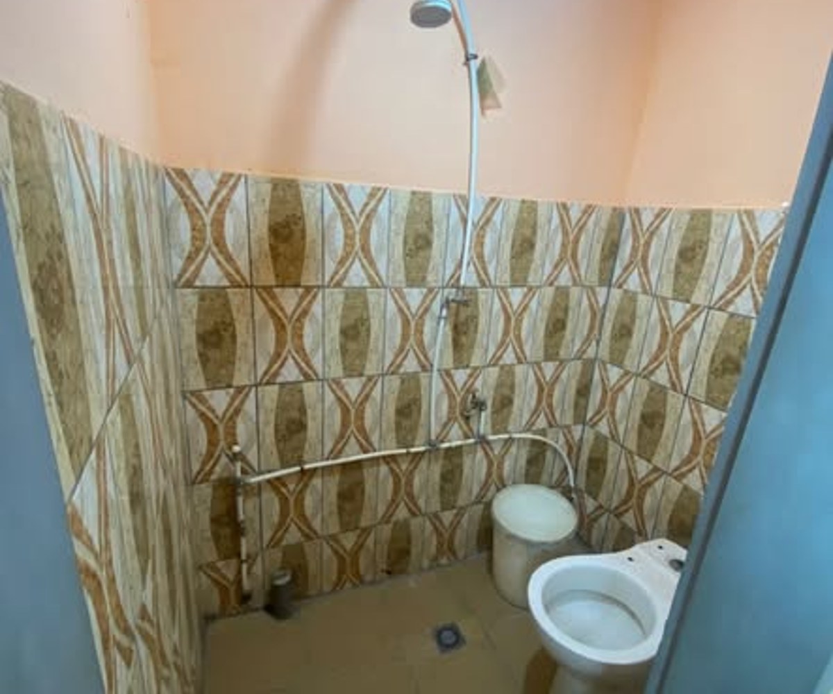 Chambre moderne 3 pièces à louer à PK 14, Douala