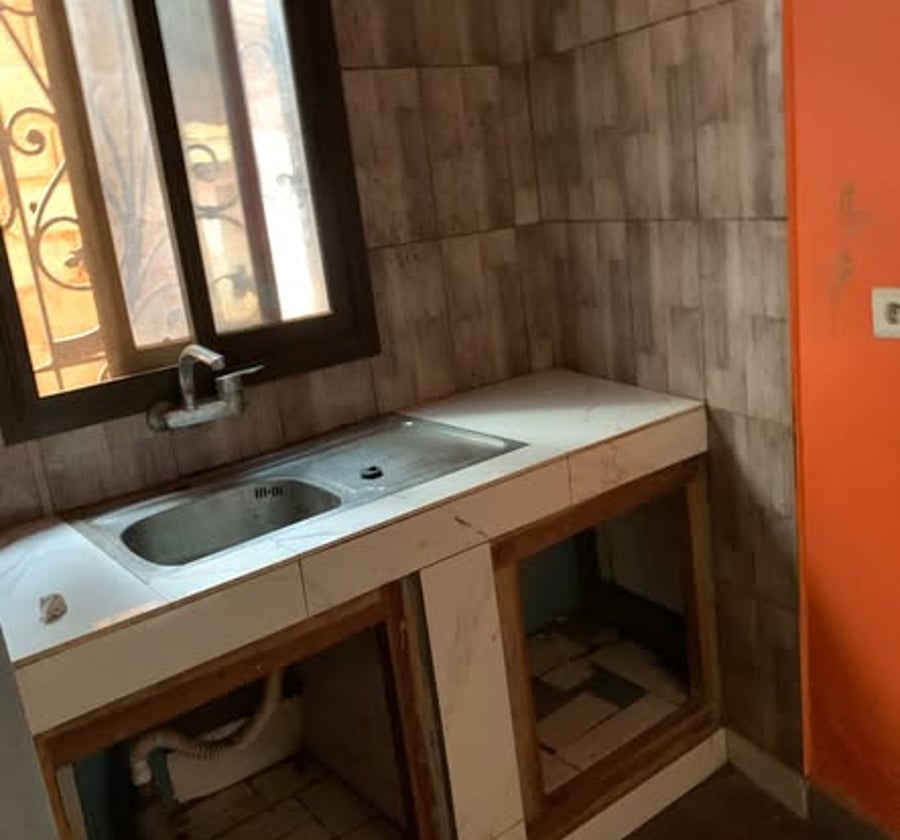 Studio moderne à louer au rond point Damas