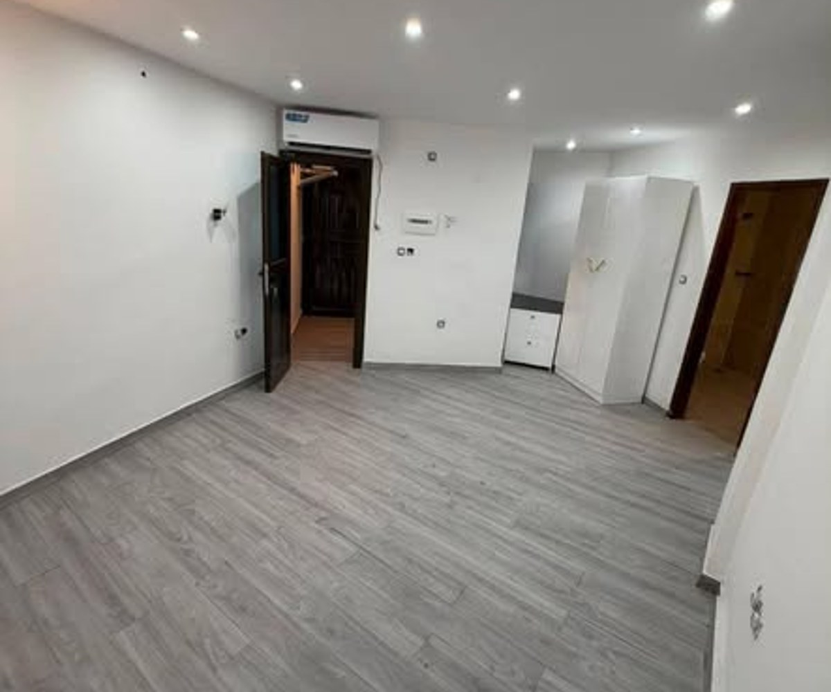 Studio moderne à louer à Logpom