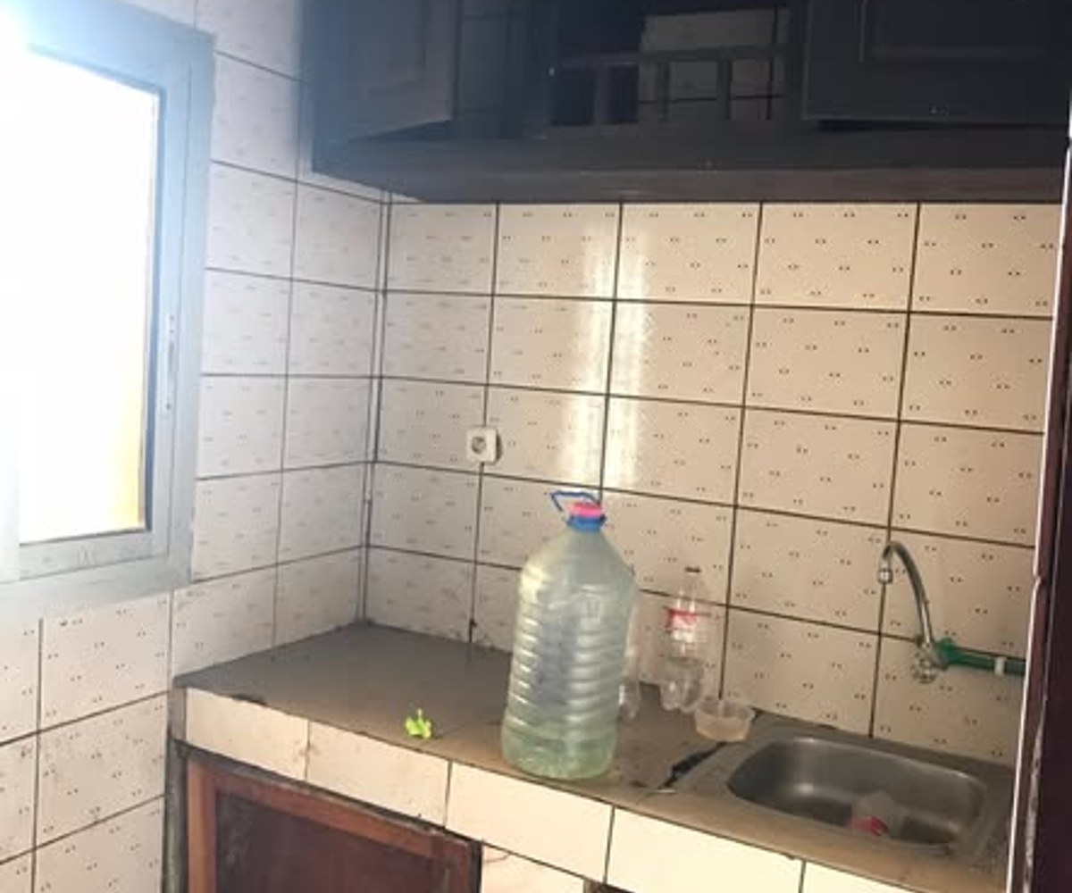 Studio moderne après résidence Kotto
