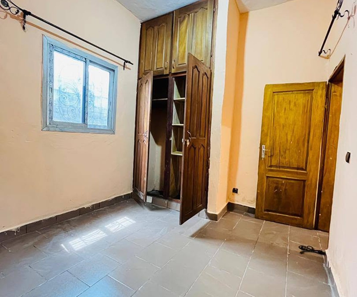 Appartement moderne à Efoulan - 2 chambres