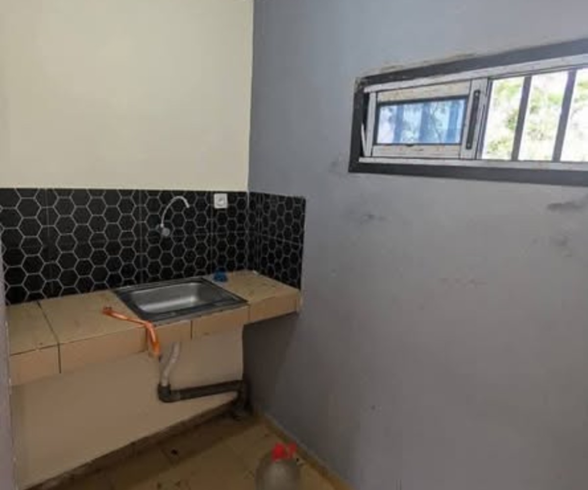 Chambre moderne à Odza