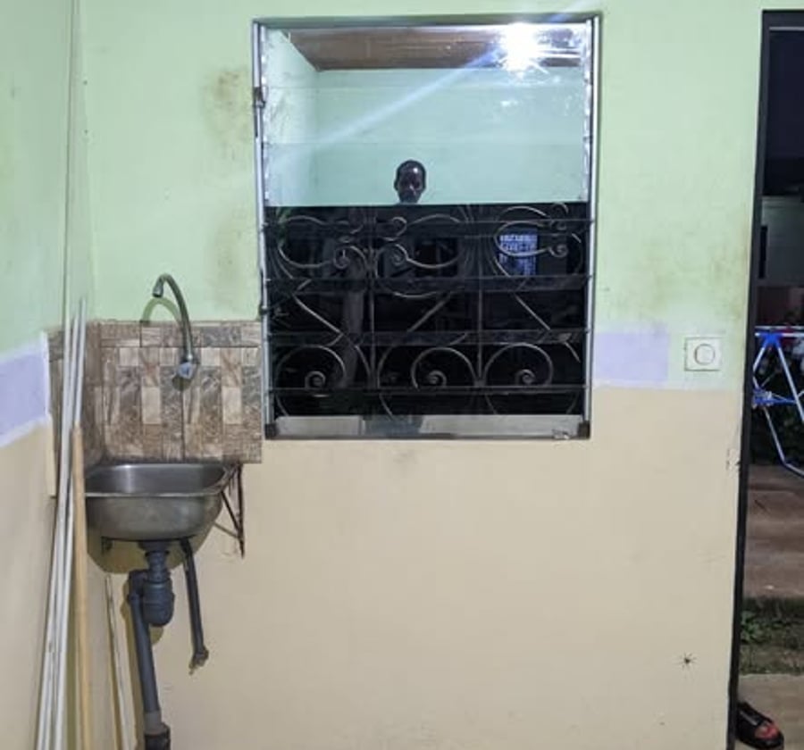 Vaste chambre moderne à louer à Obobogo