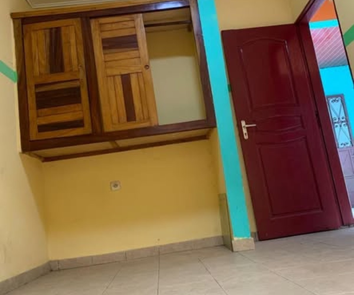 Studio moderne à Yassa
