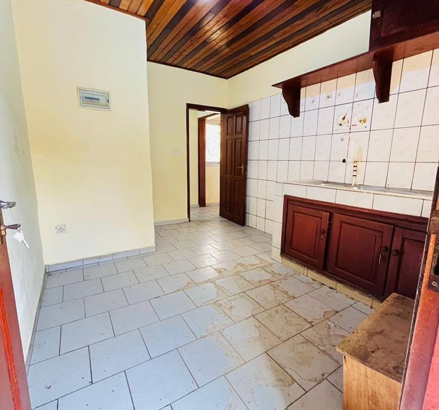 Appartement 2 chambres à louer à Nsimeyong