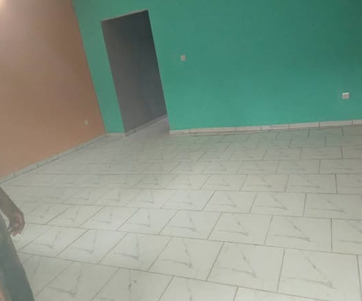 Studio moderne à louer à Logbaba