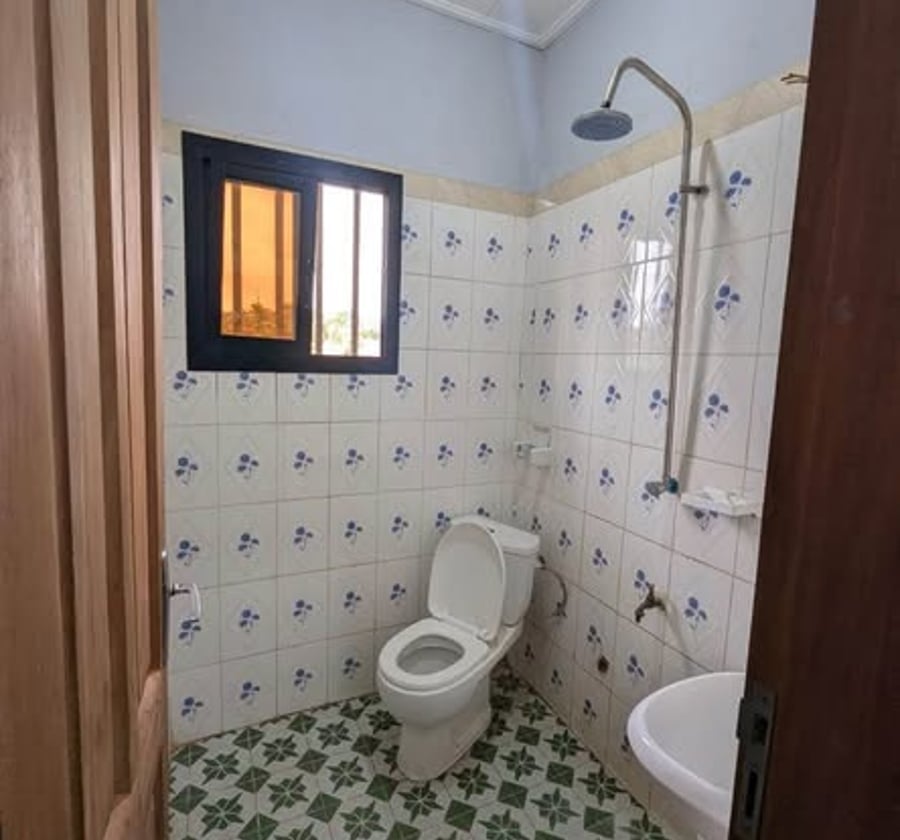 Studio moderne à Obobogo