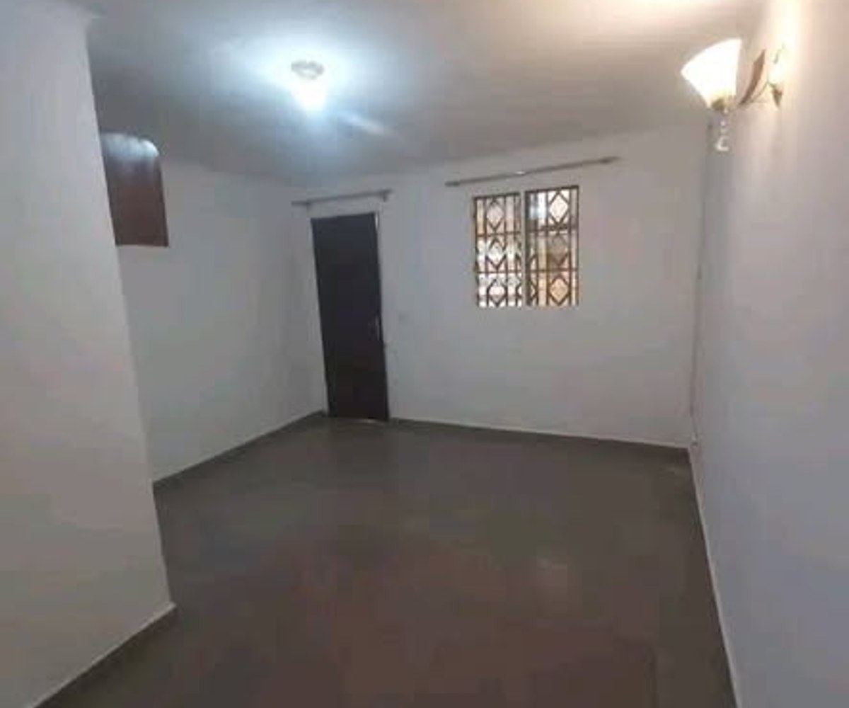 Chambre moderne à Biyem-Assi
