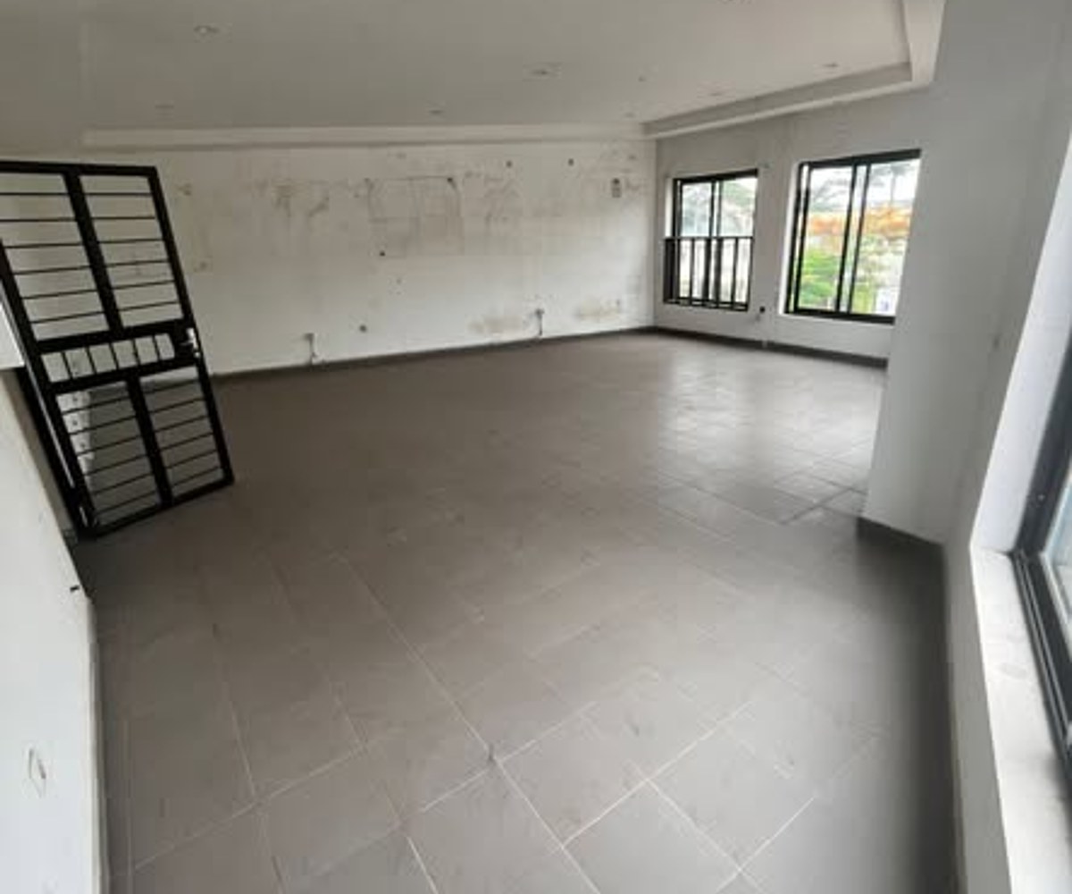 Locaux commerciaux à louer - Ange Raphaël, Douala