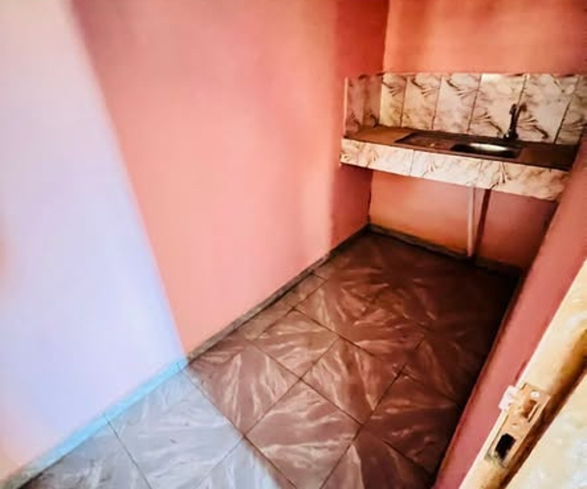Studio moderne à louer à Nkozoa