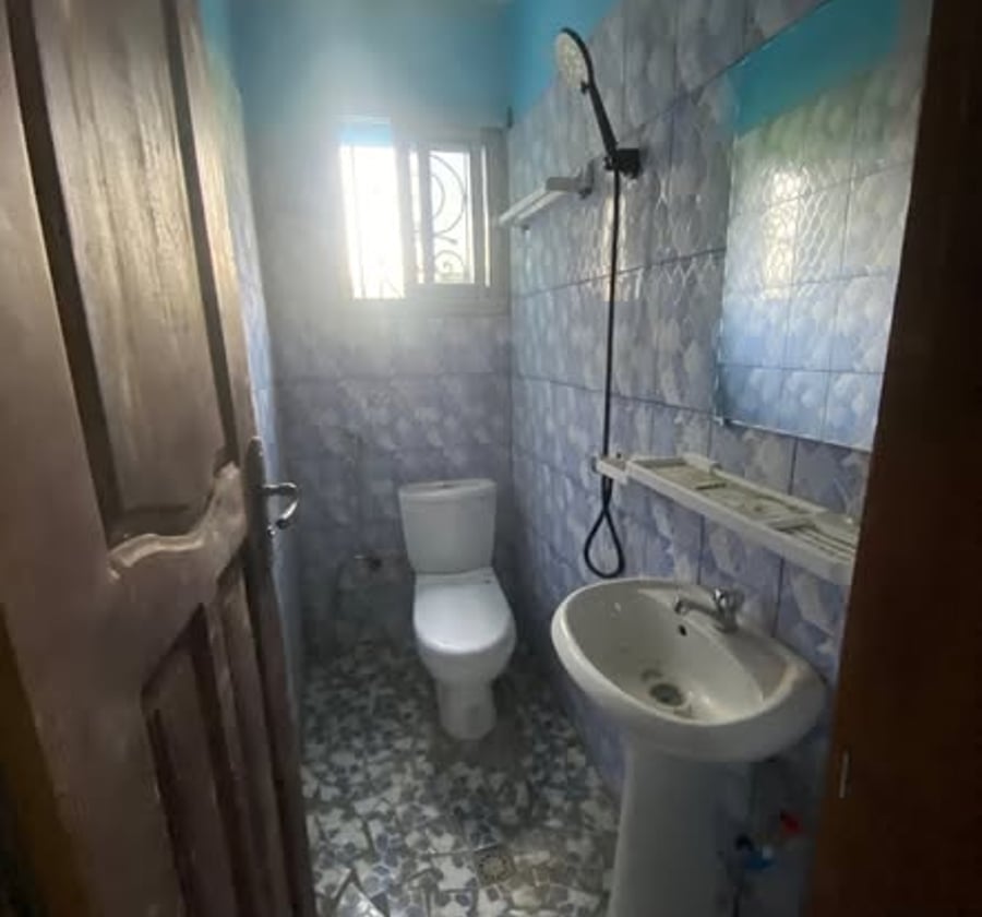 Studio moderne à louer - PK 14, Douala