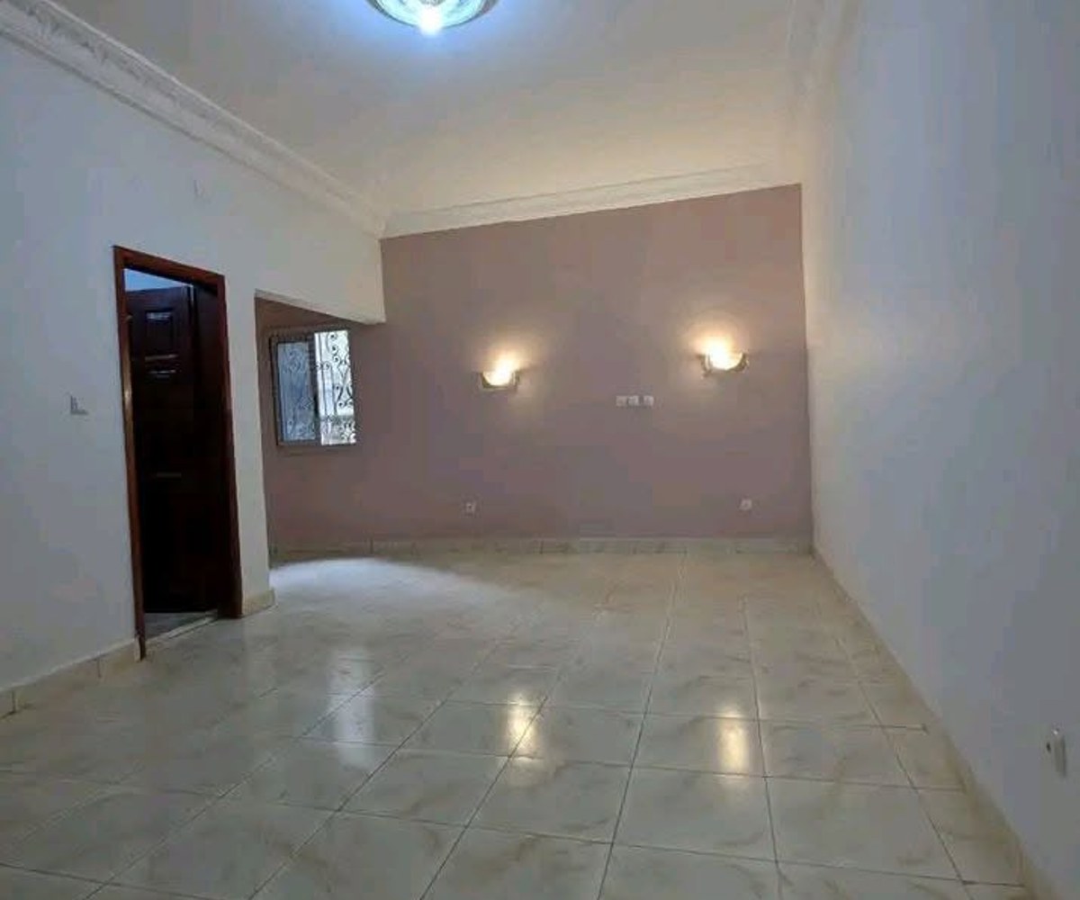 Appartement à louer à Odza