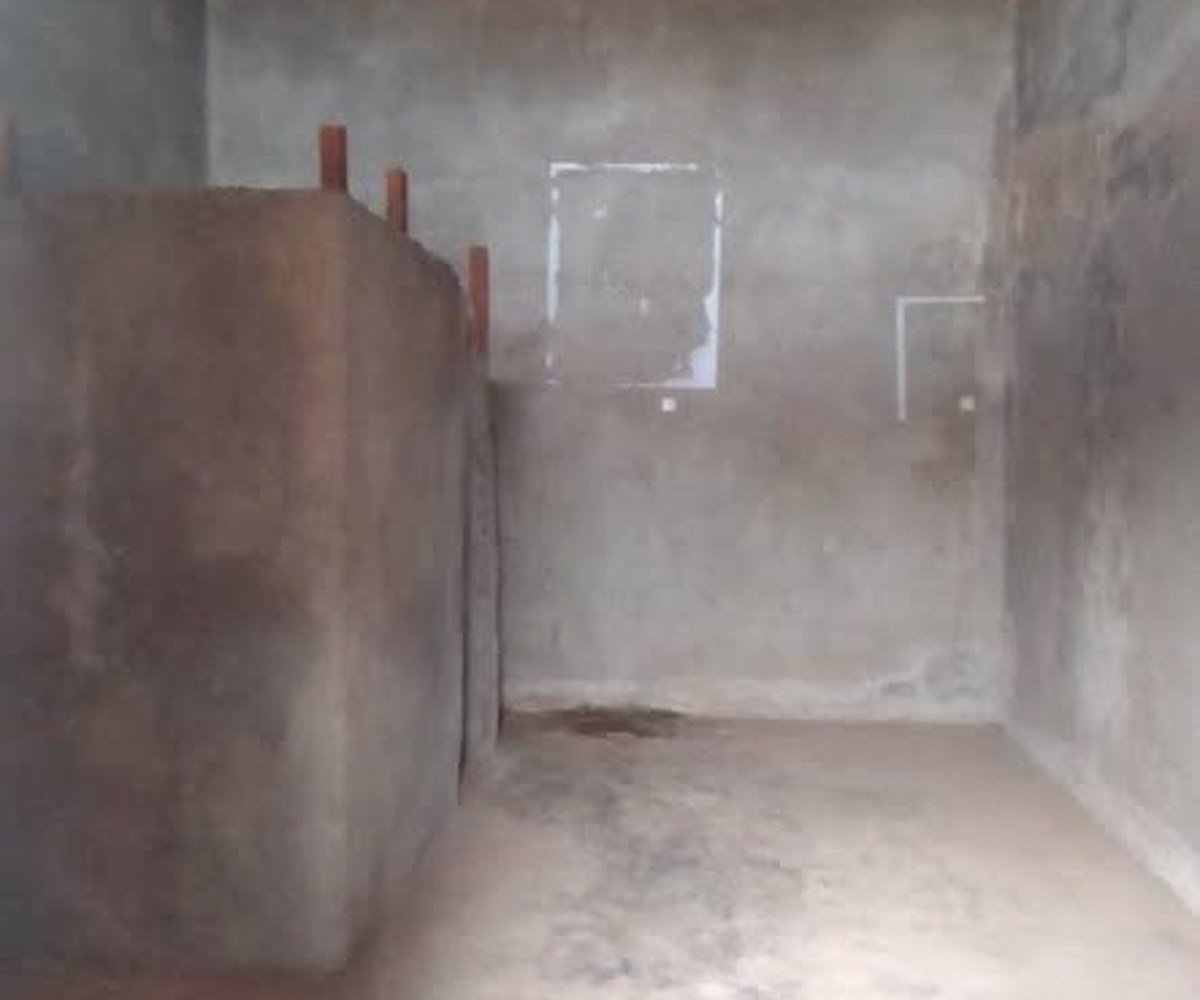 Boutique moderne à louer - Ekie, Yaoundé