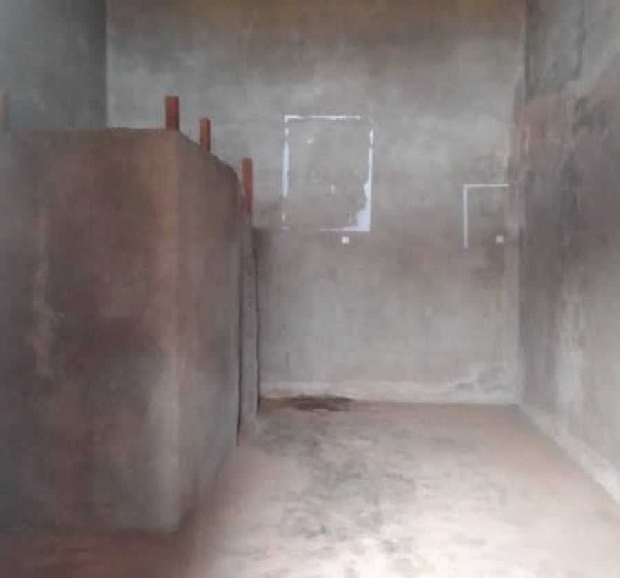 Boutique moderne à louer - Ekie, Yaoundé