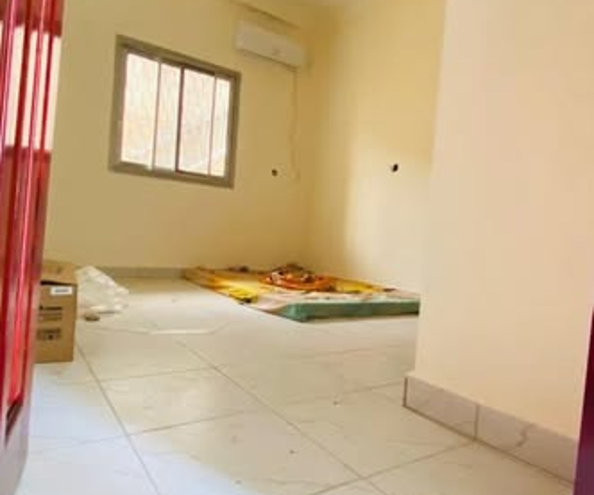 Studio moderne à louer - Messamendongo
