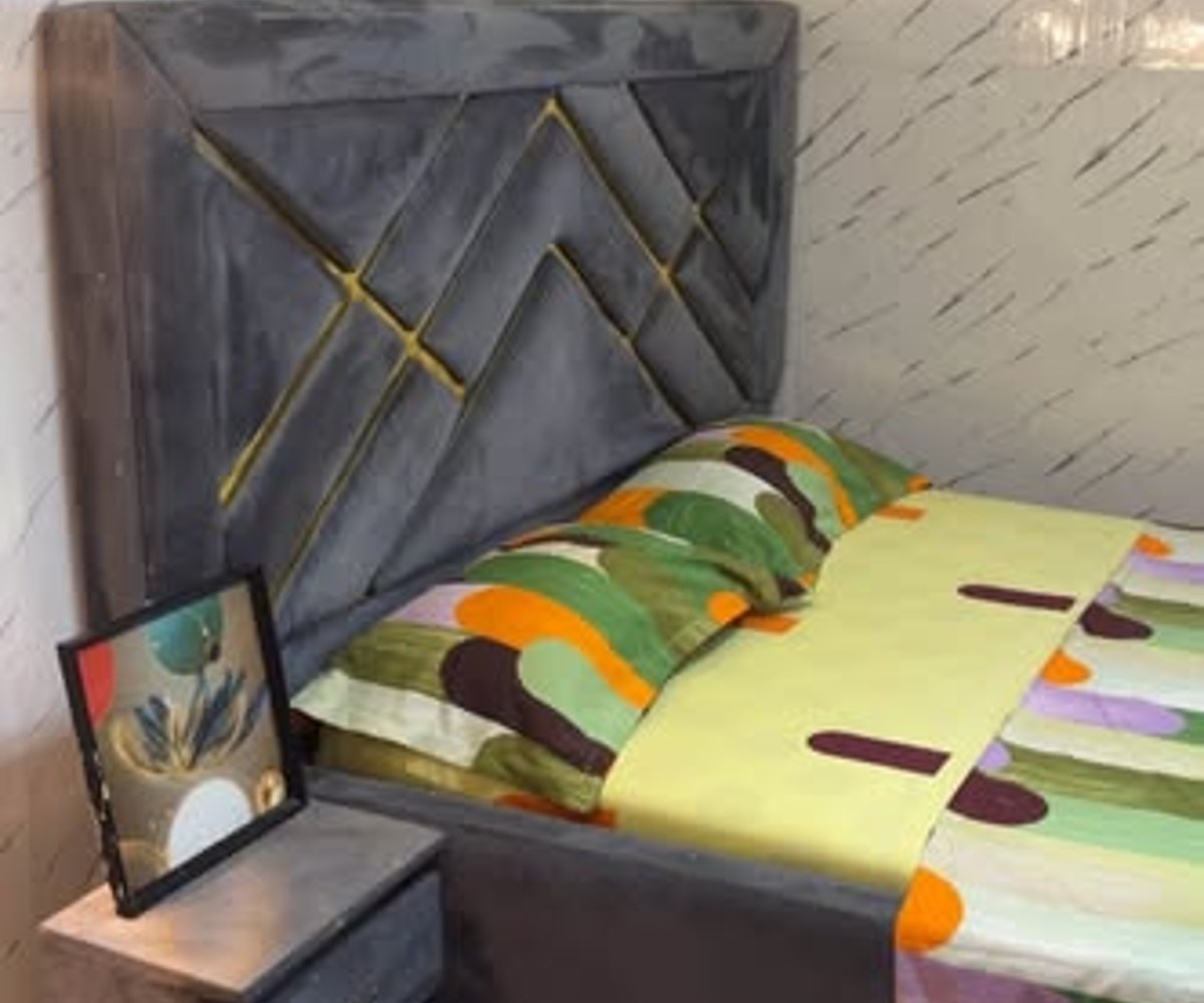 Chambre moderne à Ndogbong, entrée ENSET