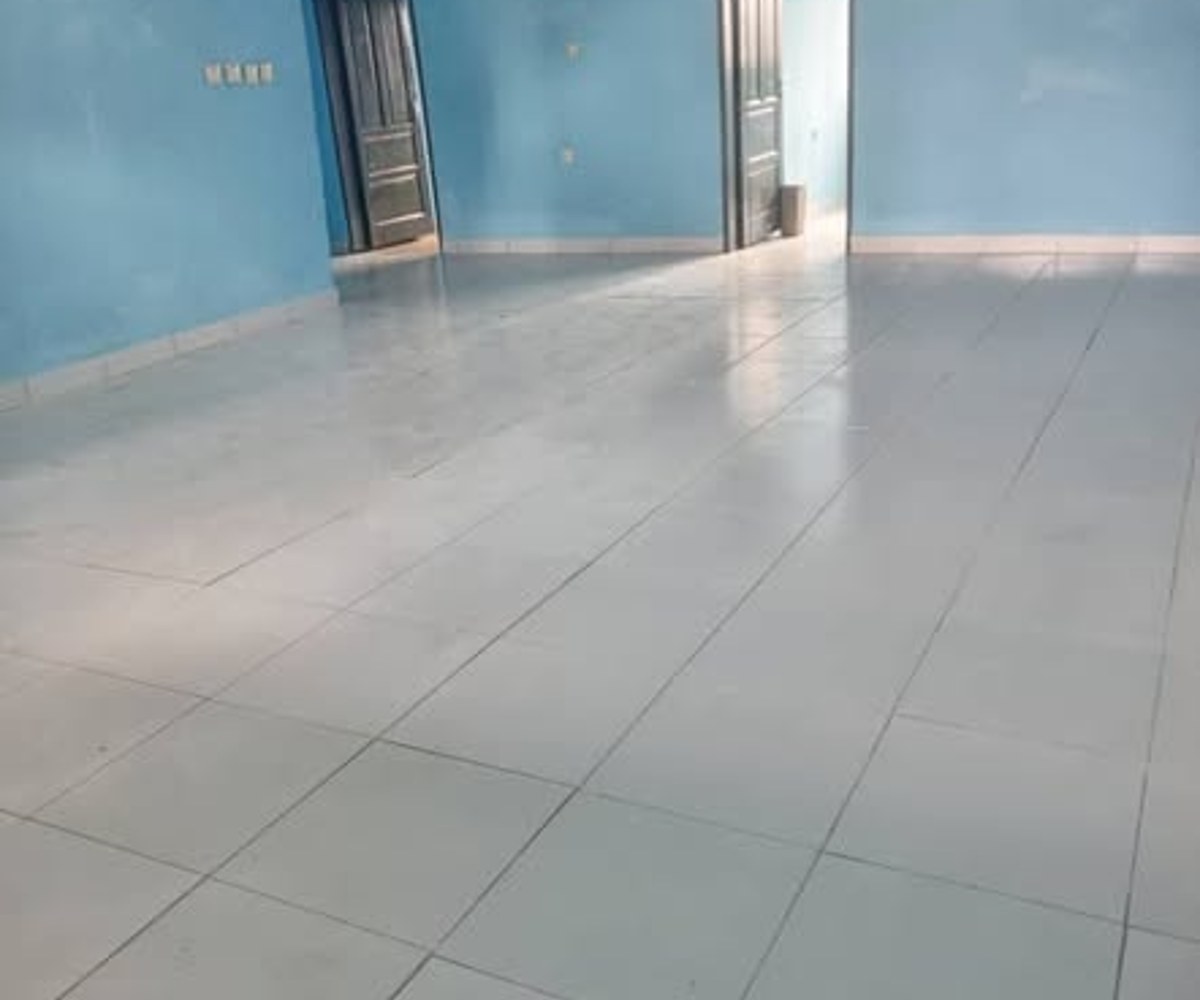 Grand appartement moderne à louer - Logbaba Plateaux