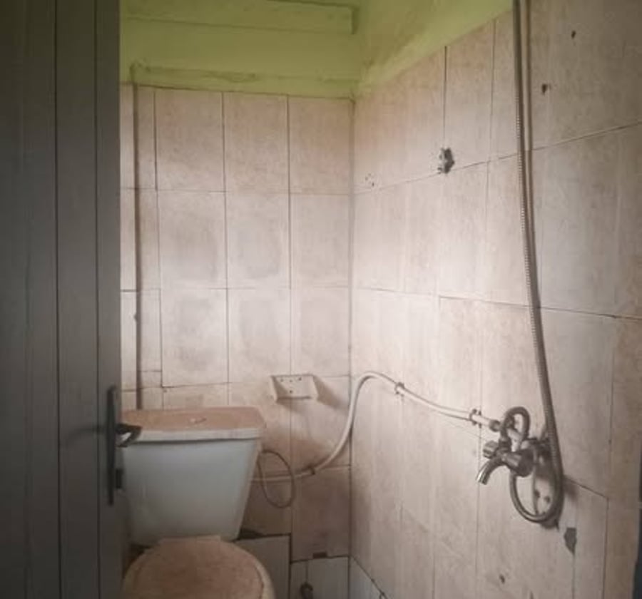 Appartement 2 chambres à louer à Essomba