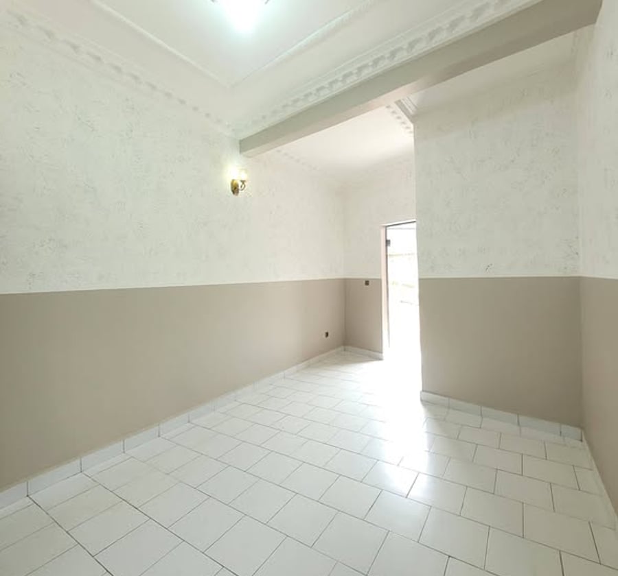 Studio neuf à Simbock Mbalngong - 65 000 XAF/mois