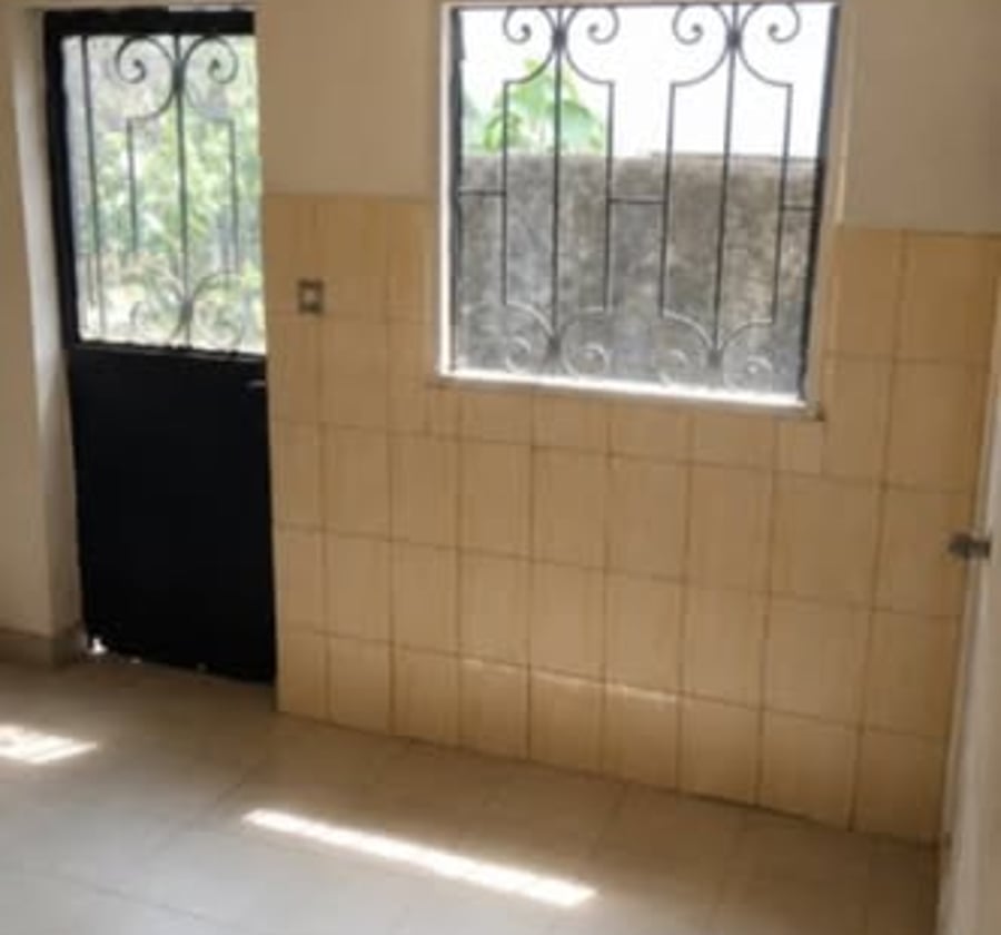 Chambre semi moderne à louer - Cite Sic, Douala
