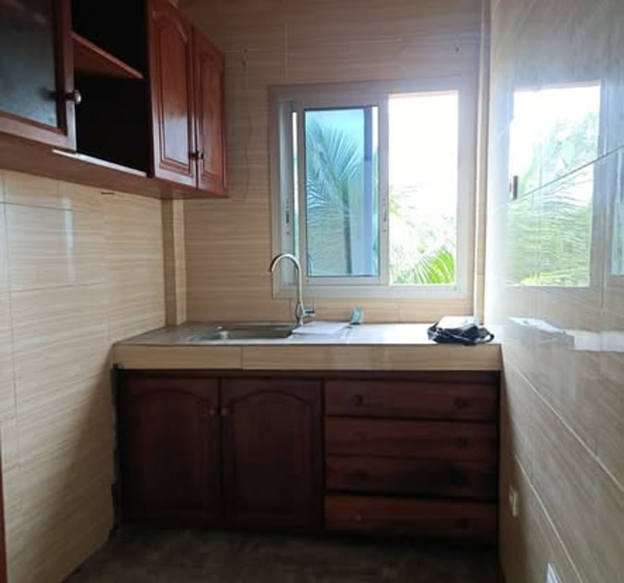 Studio moderne haut standing à louer Makepe BM