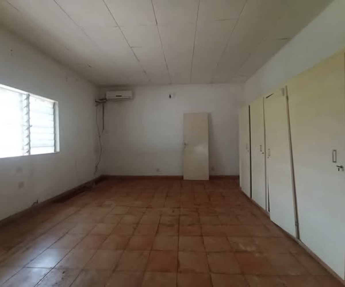 Villa à louer à Omnisport Yaoundé
