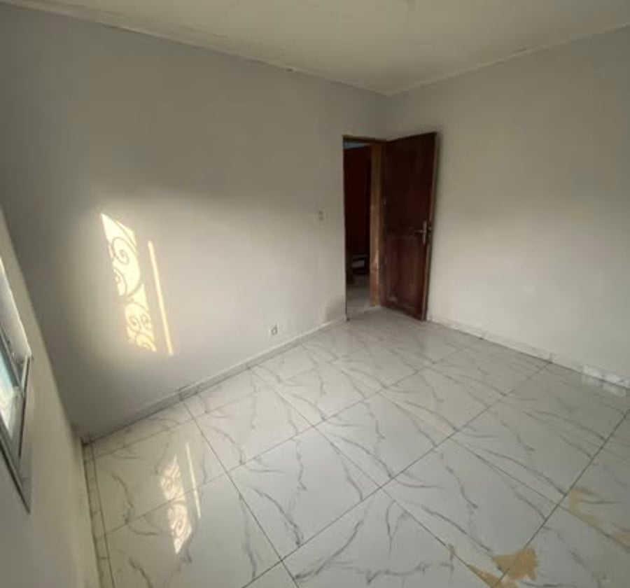Appartement moderne à louer - PK 14, Douala