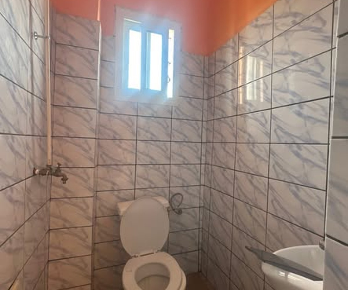 Chambre moderne à PK14, Douala