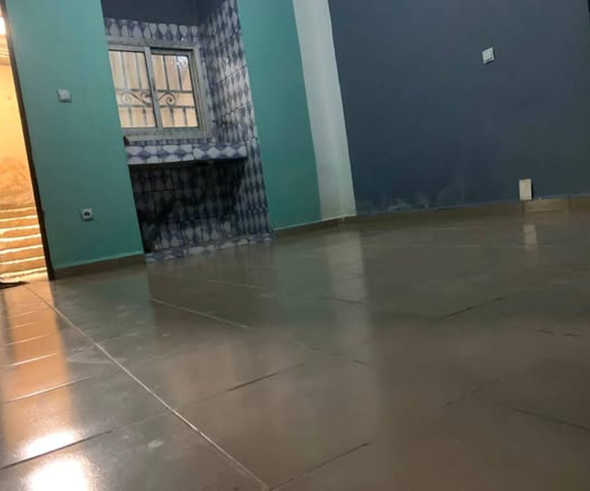 Chambre moderne à Ndogbassi